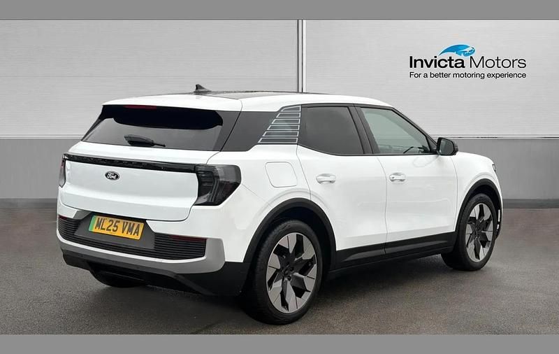 Used Ford Explorer Premium 210 kW (286 HP) 2025 Frozen white SUV