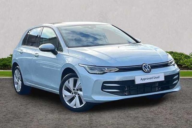 Used 2025 VW Golf VIII | £27,995 (Expensive) - Image 1/4