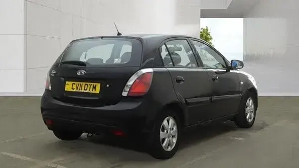 Used Kia Rio 109 HP (80 kW) 2011 Black Hatchback