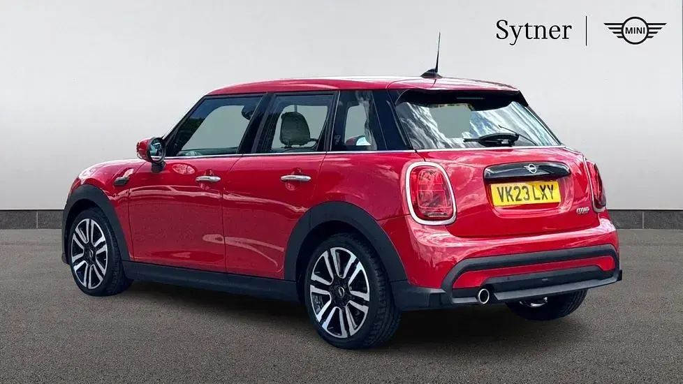 Used Mini Cooper Exclusive 134 HP (98 kW) 2023 Red Hatchback