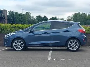 Used Ford Fiesta Titanium 100 HP (73 kW) 2018 Blue Hatchback
