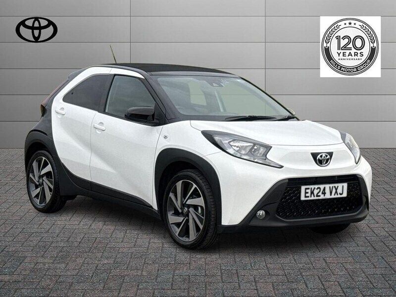 White Used 2024 Toyota Aygo Hatchback | £15,797 (Fair price) - Image 1/4