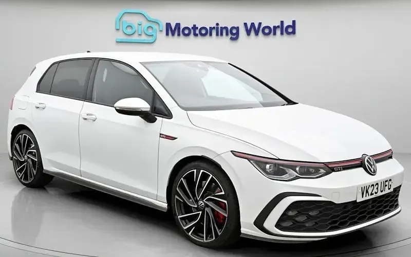 Second-hand VW Golf VIII GTI 245 CP (180 kW) 2023 Hatchback