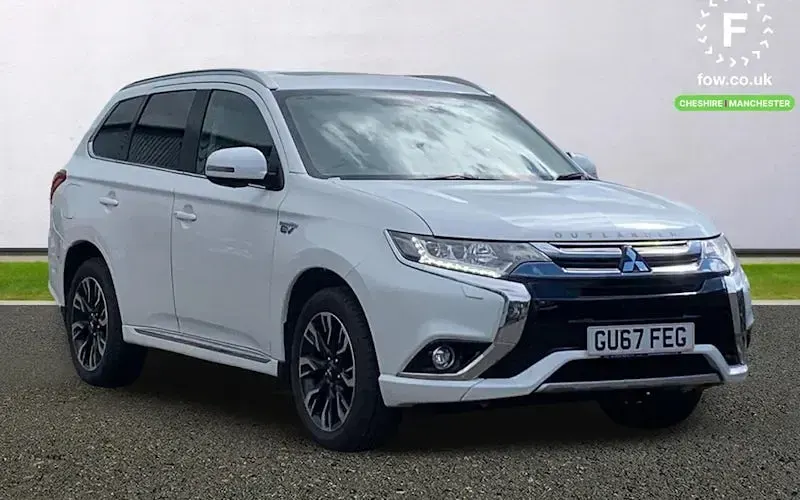 Used Mitsubishi Outlander P-HEV 203 HP (149 kW) 2017 Estate