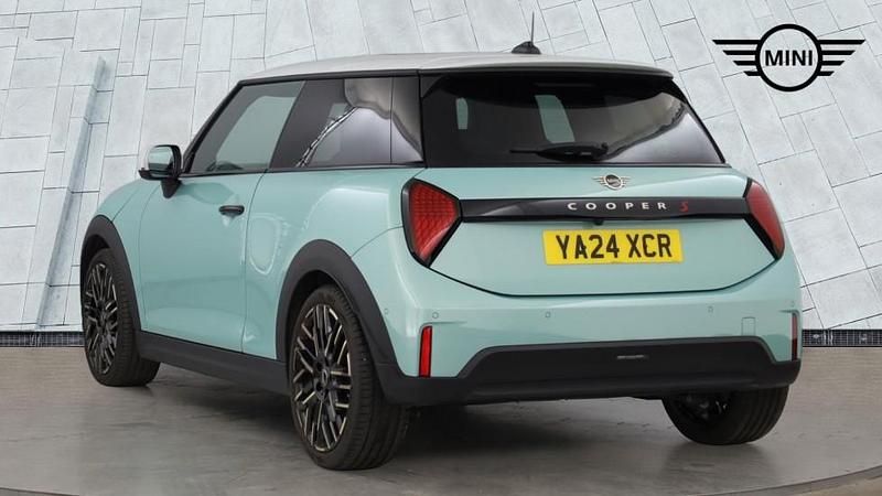 Used Mini Cooper S Hatch 201 HP (147 kW) 2024 Green Hatchback