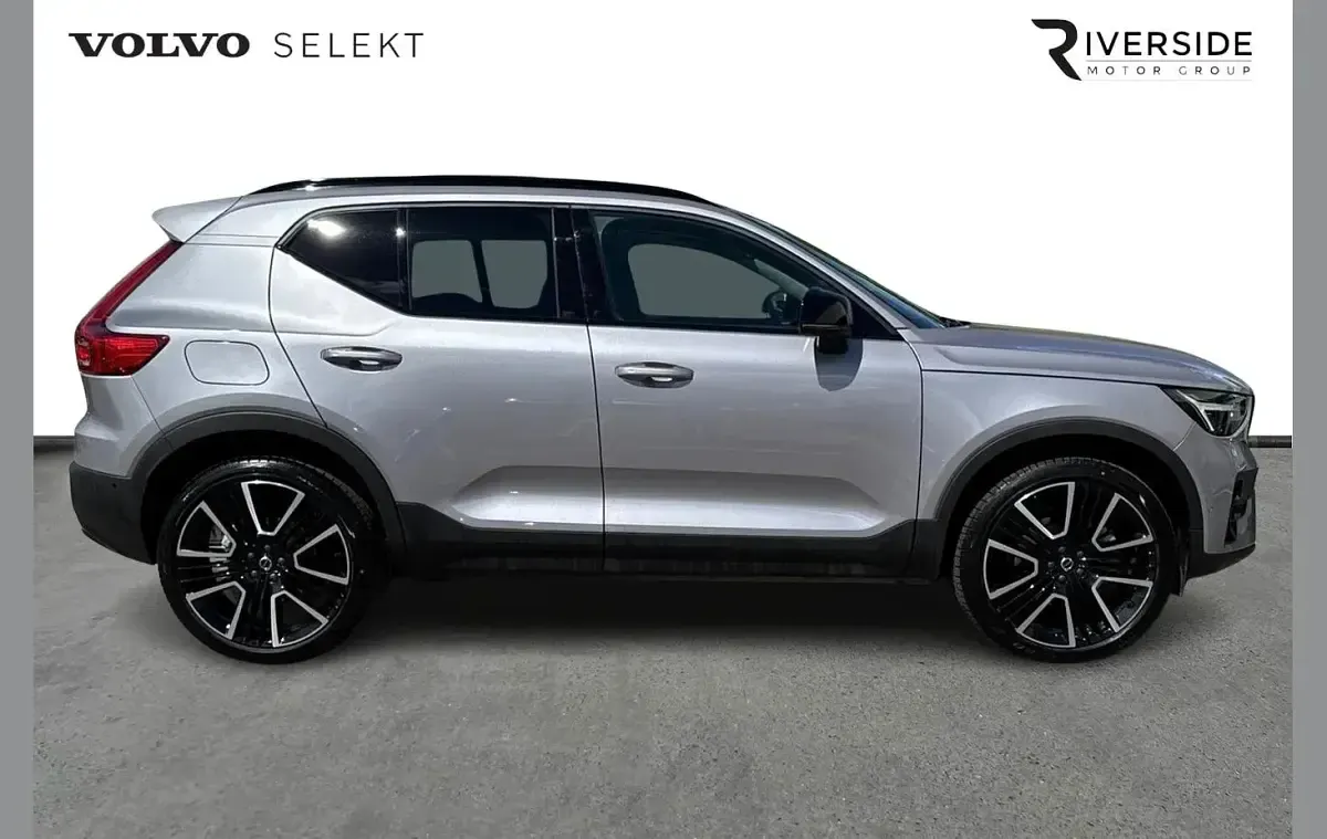 New Volvo XC40 Ultra 163 HP (119 kW) 2026 Aurora silver SUV
