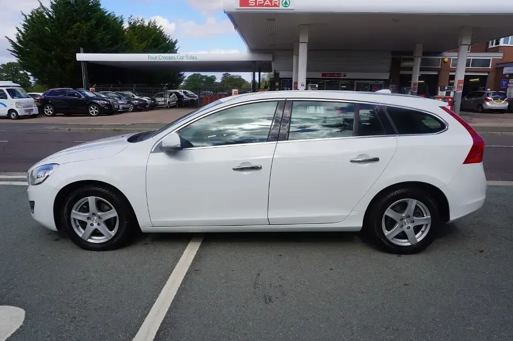 Used Volvo V60 SE 2011 Estate