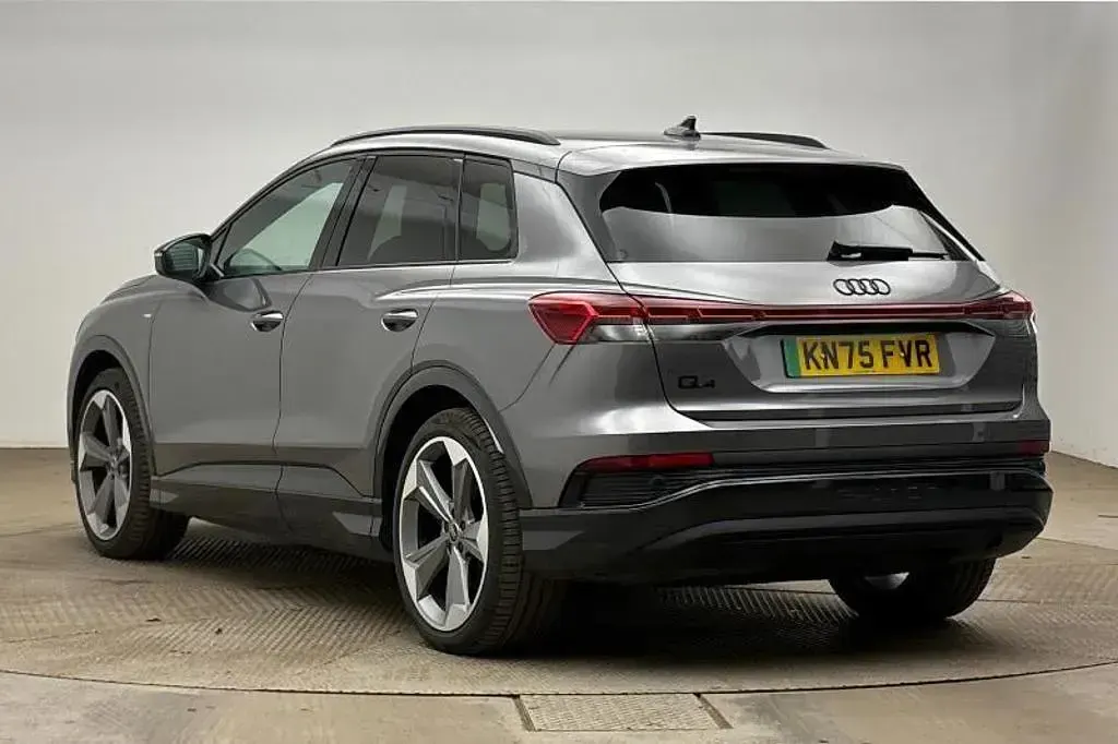 Used Audi Q4 e-tron Black Edition 210 kW (286 HP) 2025 Grey SUV