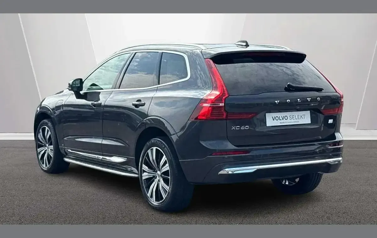 Used Volvo XC60 Inscription 334 HP (245 kW) 2021 Grey SUV