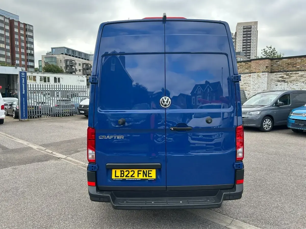 Used VW Crafter Trendline 140 HP (102 kW) 2022 Blue Van