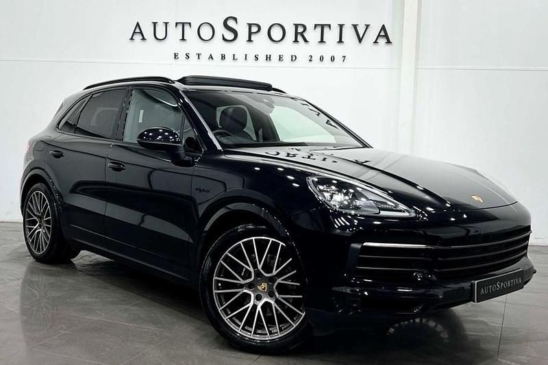 Used 2022 Porsche Cayenne S E-Hybrid Platinum Edition SUV | £57,490 (Good price) - Image 1/1