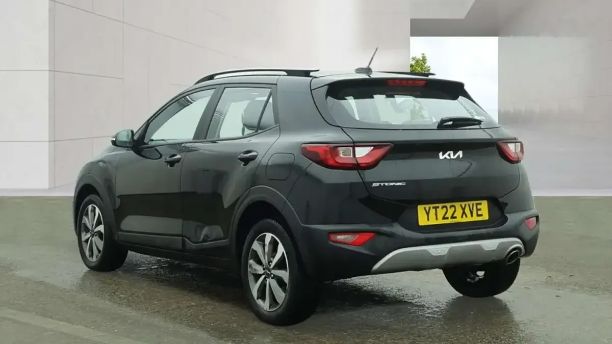 Used Kia Stonic 99 HP (72 kW) 2022 Black SUV