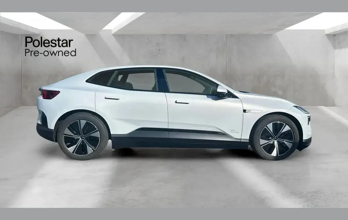 Begagnad Polestar 4 Plus 196 kW (267 HK) 2024 Silver SUV