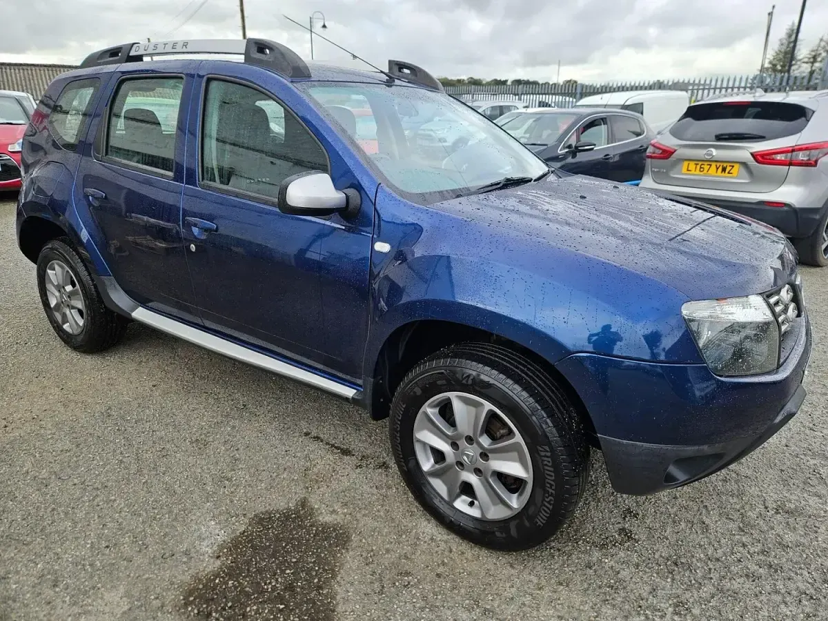 Used Dacia Duster Lauréate 110 HP (80 kW) 2016 Blue SUV