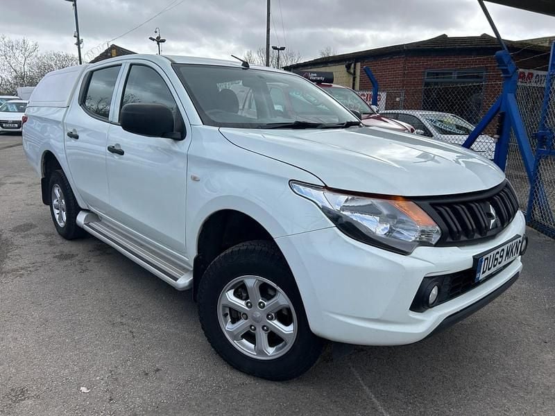 Used Mitsubishi L200 181 HP (133 kW) 2019 White Pickup