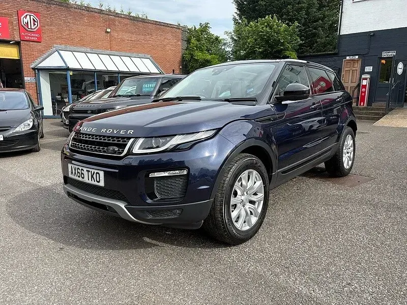 Used Land Rover Range Rover evoque SE 2017 Blue Estate