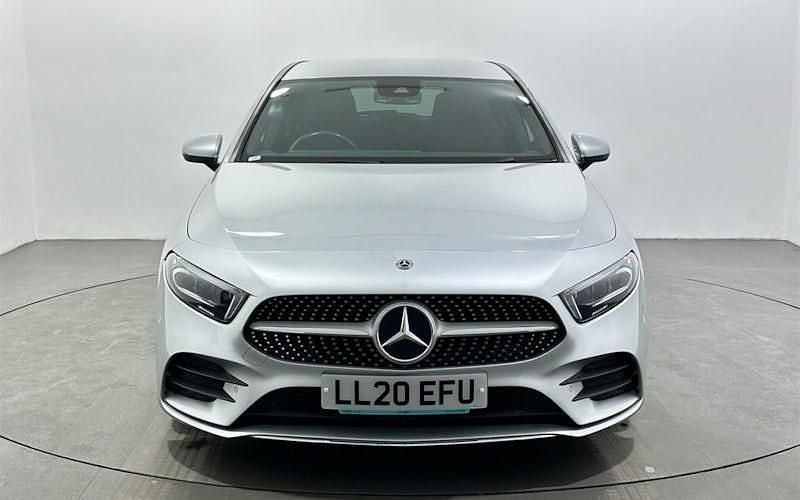 Usado Mercedes A200 Executive 163 HP (119 kW) 2022 Citadino