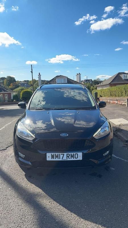 Used Ford Focus ST-Line 125 HP (91 kW) 2017 Black Estate