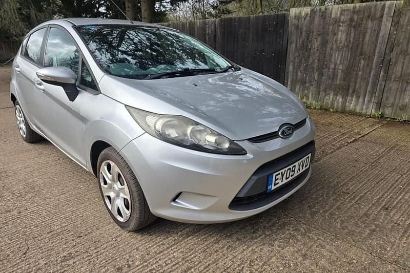Used Ford Fiesta Style 82 HP (60 kW) 2009 Silver Hatchback