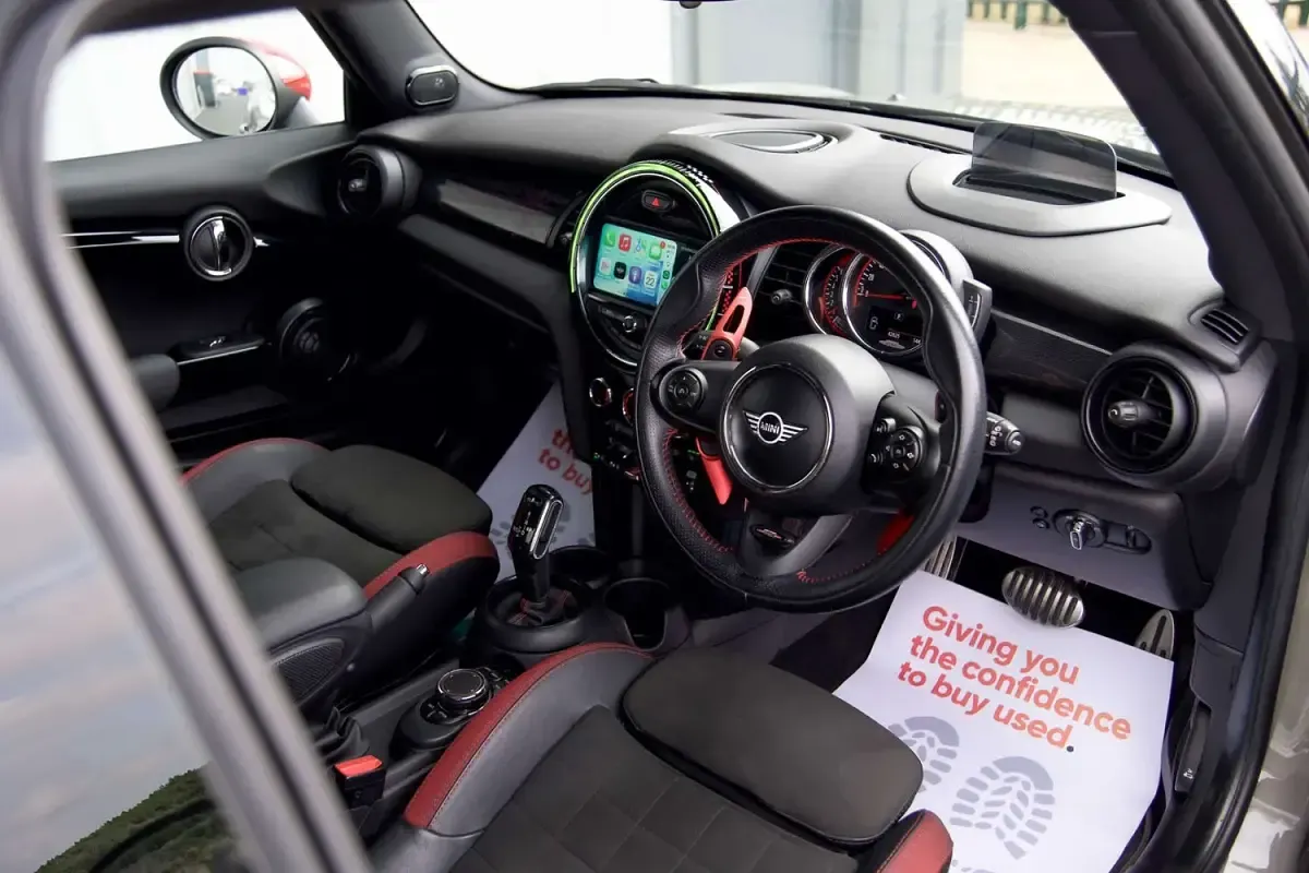 Used Mini John Cooper Works Hatch 228 HP (167 kW) 2018 Grey Hatchback