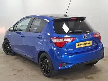 Used Toyota Yaris Sport 100 HP (73 kW) 2020 Blue Hatchback