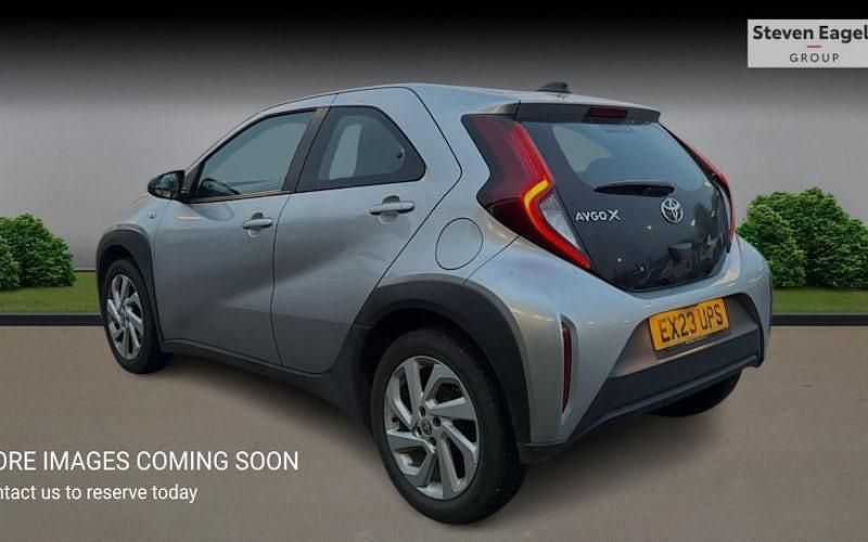 Used Toyota Aygo X PURE 72 HP (52 kW) 2025 SUV