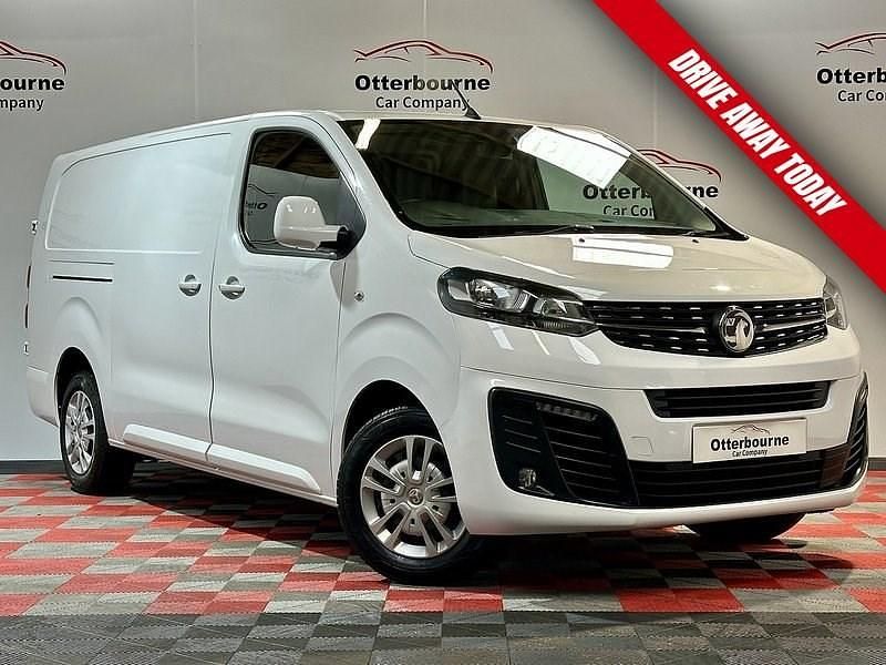 Used Vauxhall Vivaro Sportive 100 HP (73 kW) 2021 White MPV