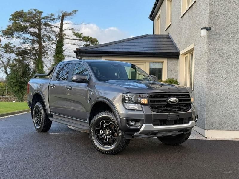 Grey New 2025 Ford Ranger Tremor Pickup | £31,995 (Good price) - Image 1/4