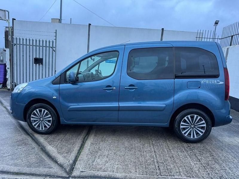 Used Peugeot Partner Tepee S 92 HP (67 kW) 2013 Blue MPV
