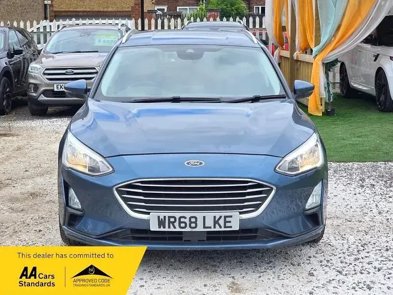 Used Ford Focus Zetec 120 HP (88 kW) 2018 Blue Estate