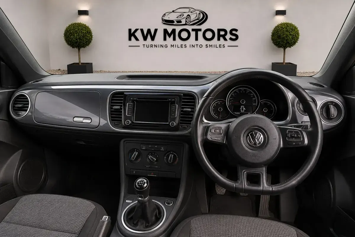 Used VW Beetle Design 103 HP (75 kW) 2014 Grey Hatchback