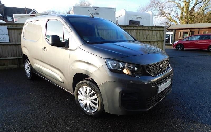 Used Peugeot Partner 102 HP (75 kW) 2021 MPV