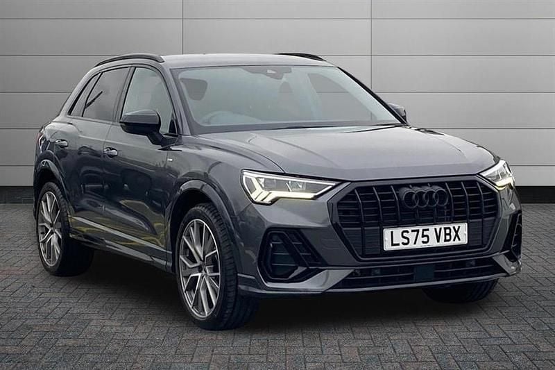 New Audi Q3 Black Edition 150 HP (110 kW) 2025 Daytona grey SUV