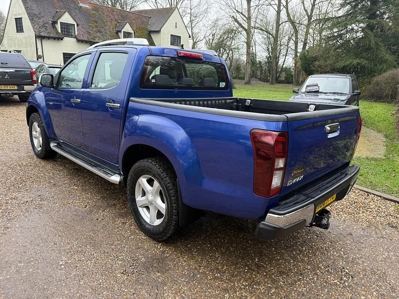 Used Isuzu D-Max 2018 Blue Pickup