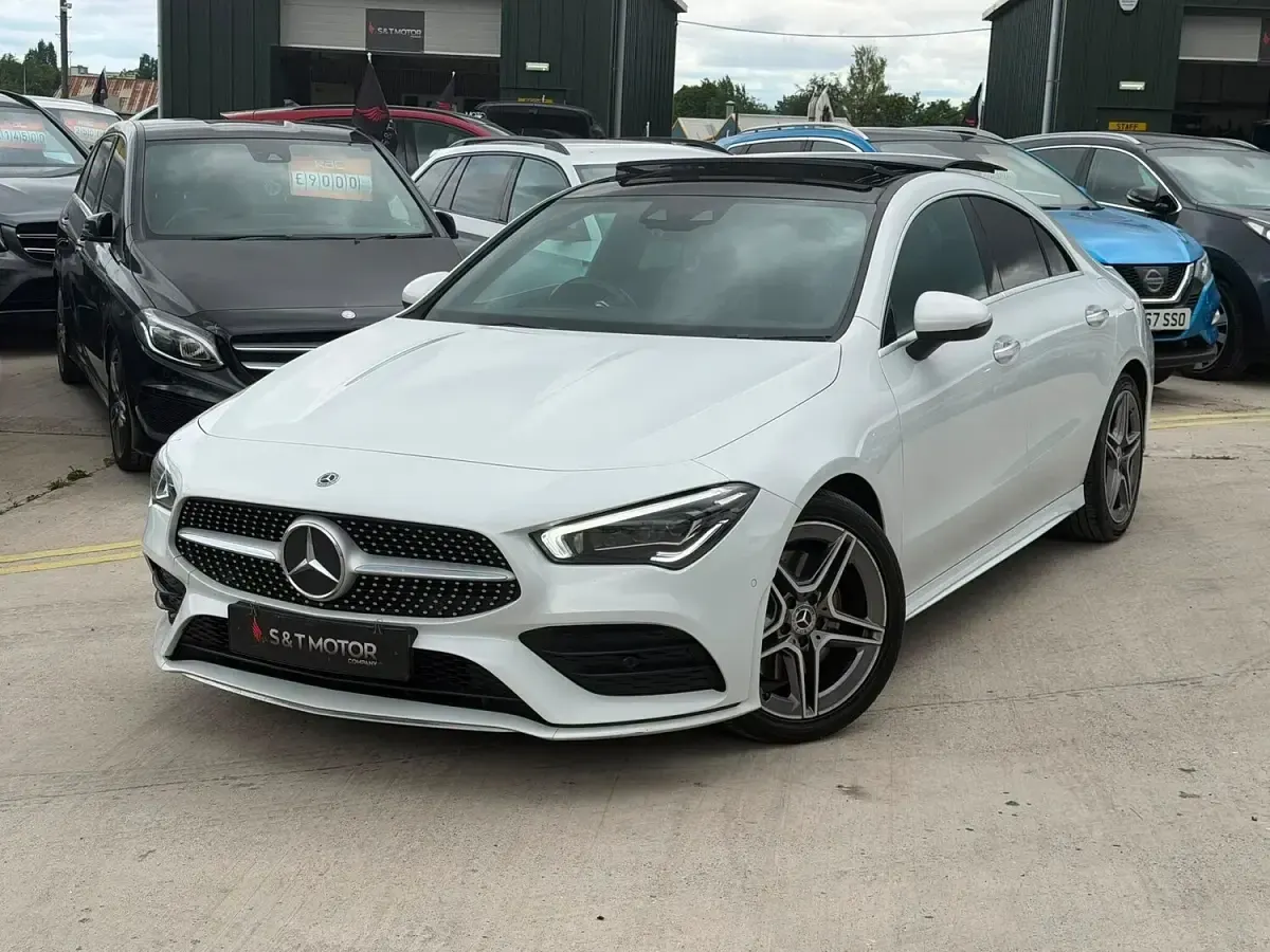 Used Mercedes CLA220 AMG Line Premium Plus 190 HP (139 kW) 2020 White Coupe