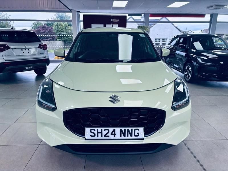 Used Suzuki Swift 82 HP (60 kW) 2024 Yellow Hatchback