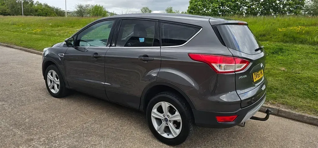 Used Ford Kuga Zetec 2016 Metallic grey SUV