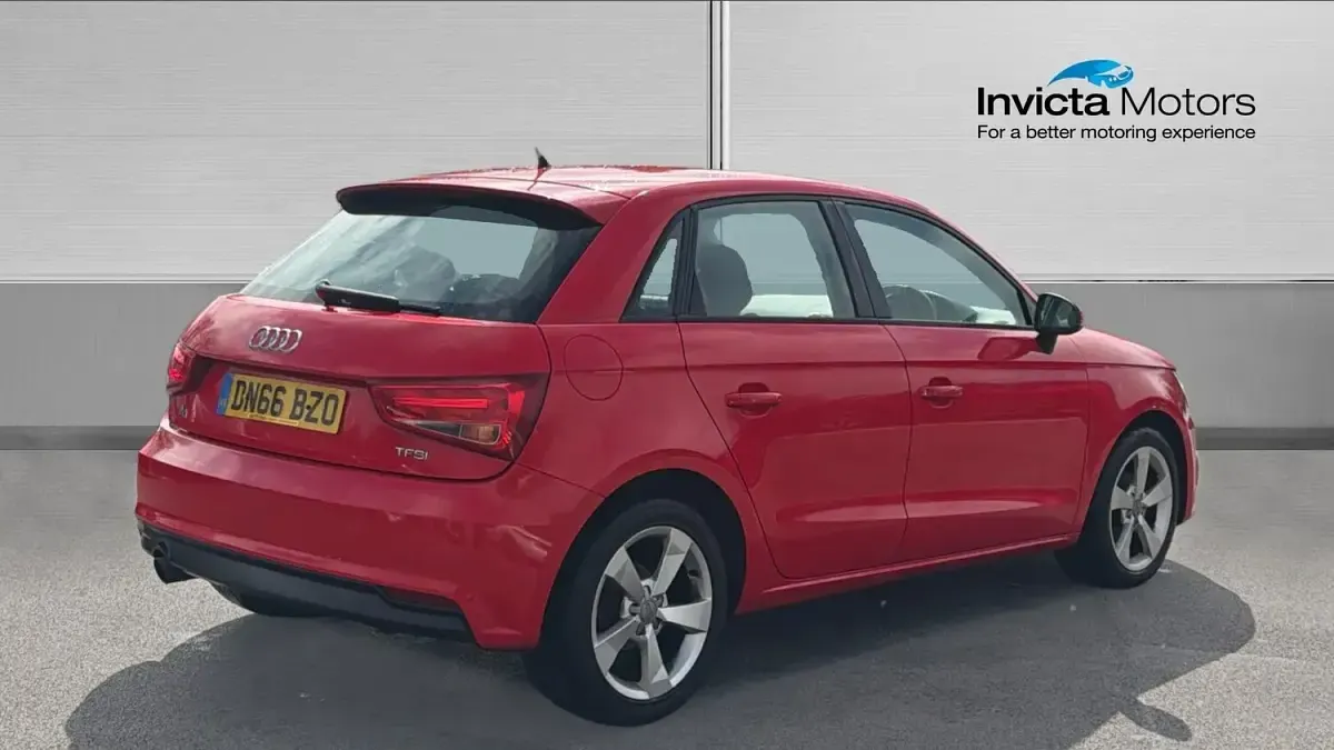 Used Audi A1 Sport 95 HP (69 kW) 2016 Red Hatchback