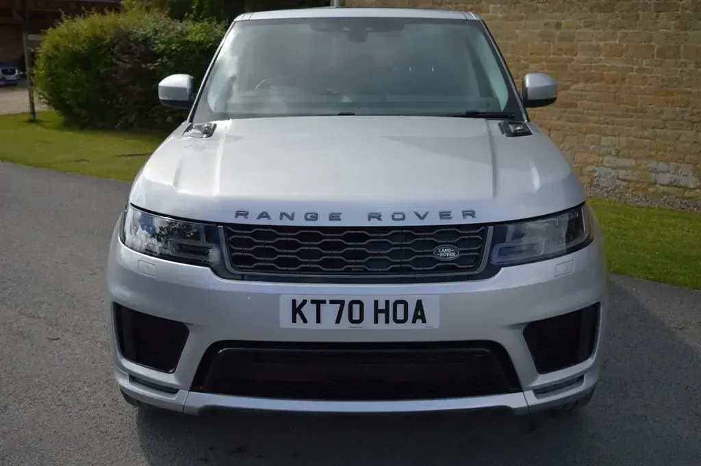 Used Land Rover Range Rover Sport HSE Dynamic 404 HP (297 kW) 2021 Hakuba silver SUV