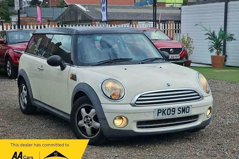 Used 2009 Mini Clubman Estate | £2,490 (Fair price) - Image 1/1