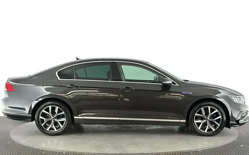 Used VW Passat GTE 218 HP (160 kW) 2021 Grey Sedan