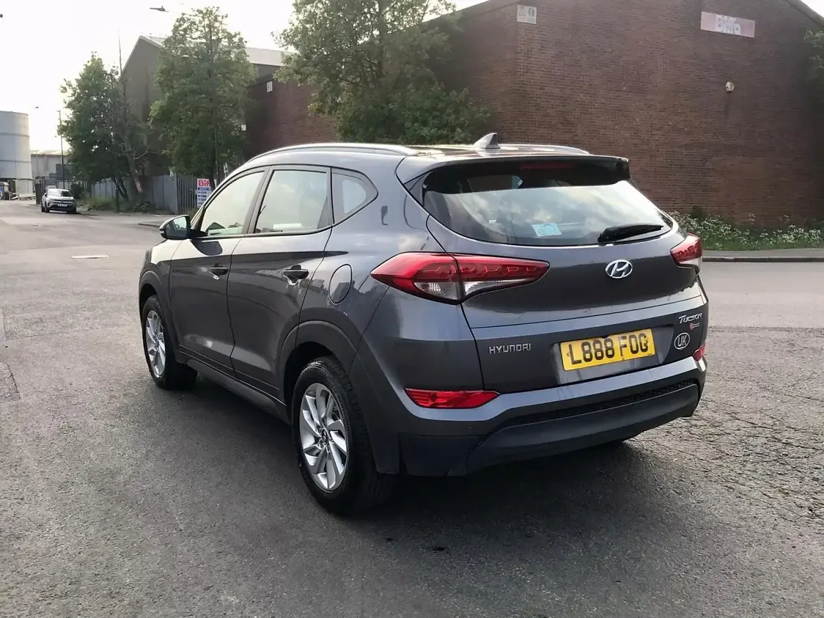 Used Hyundai Tucson SE 116 HP (85 kW) 2015 Grey SUV