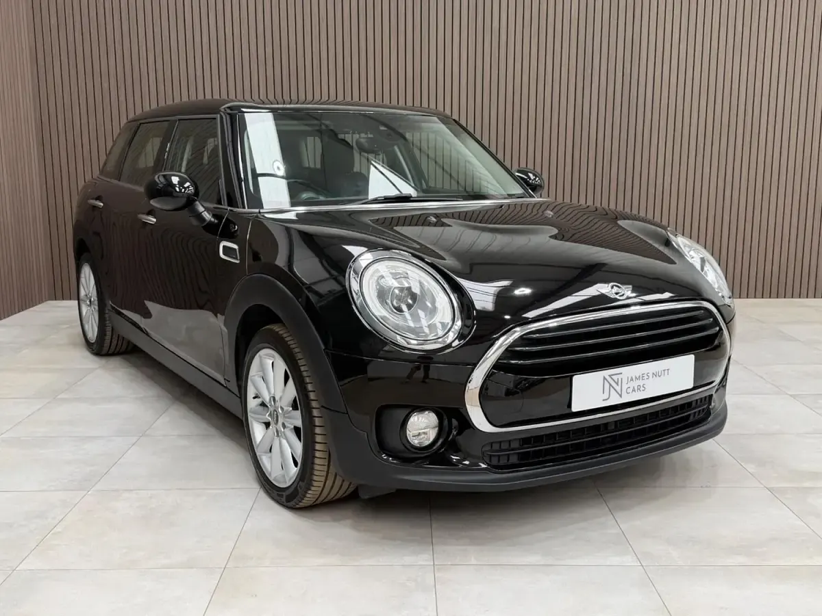 Used Mini Cooper Clubman 136 HP (100 kW) 2016 Black Estate