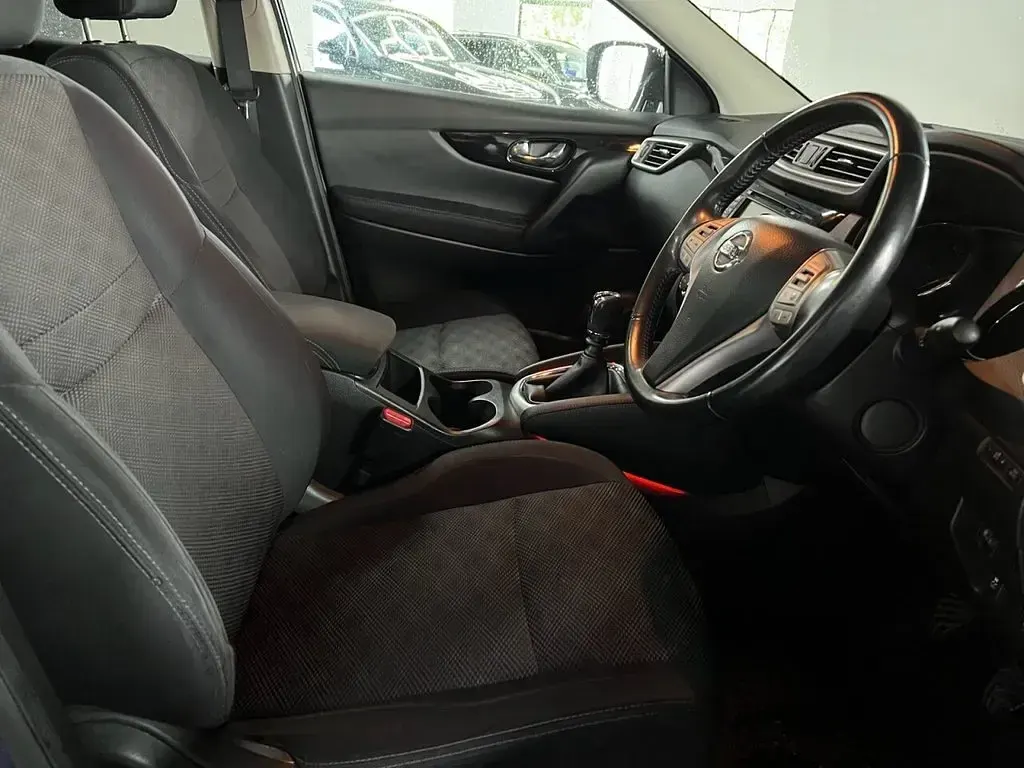 Used Nissan Qashqai N-TEC 110 HP (80 kW) 2016 Blue SUV
