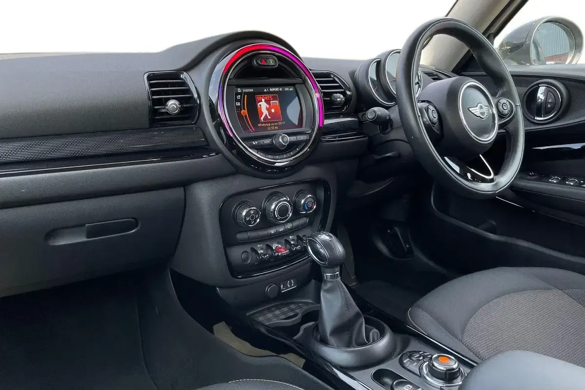 Used Mini Cooper Clubman 136 HP (100 kW) 2017 Silver Estate