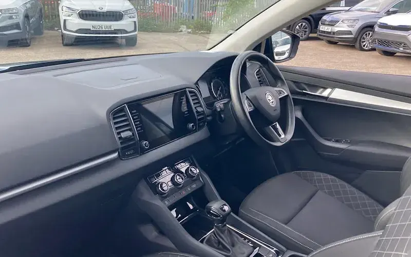 Usado Skoda Karoq SE 116 HP (85 kW) 2020 SUV