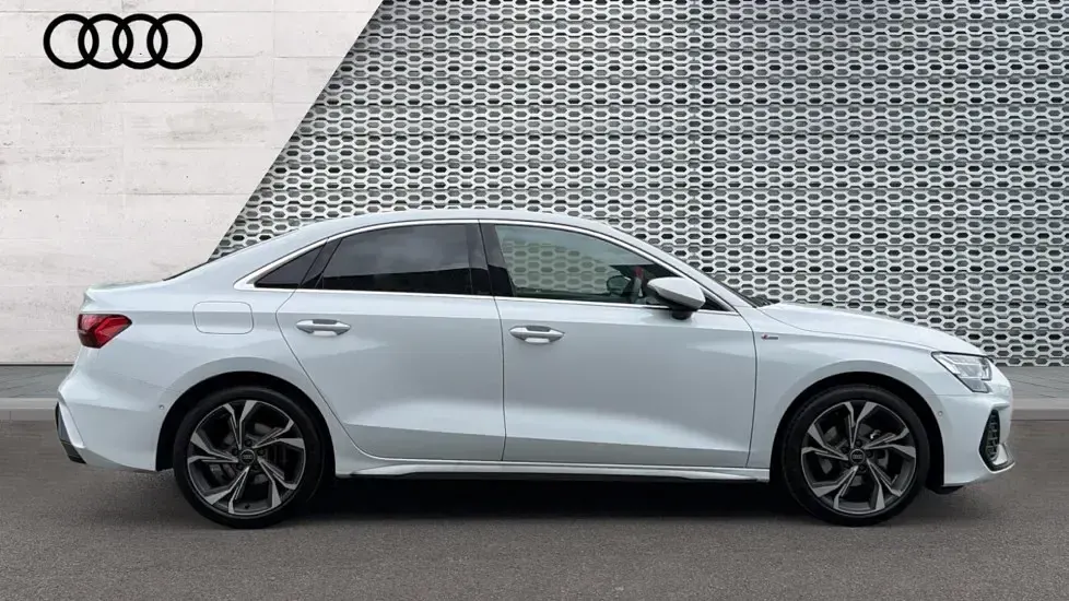 Used Audi A3 S-Line 150 HP (110 kW) 2025 White