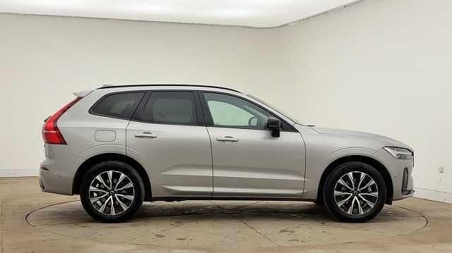 Used Volvo XC60 Plus 247 HP (181 kW) 2025 Silver SUV
