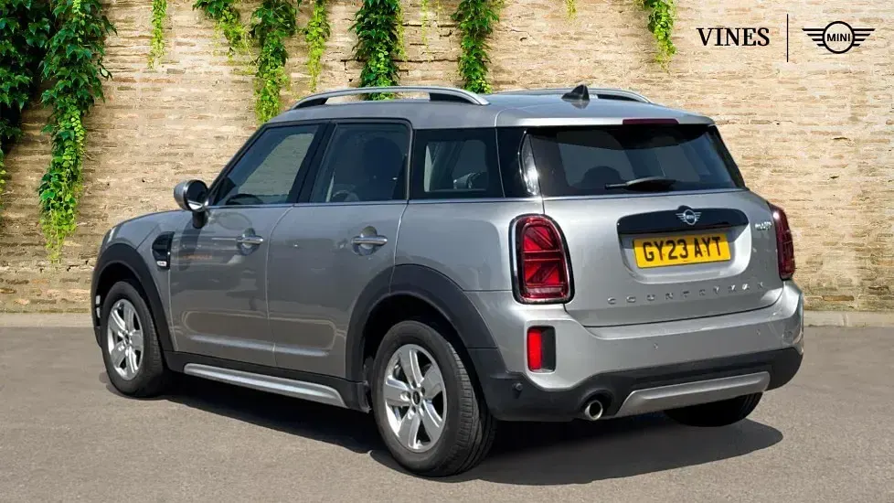 Used Mini Cooper Countryman Classic 134 HP (98 kW) 2023 Silver SUV