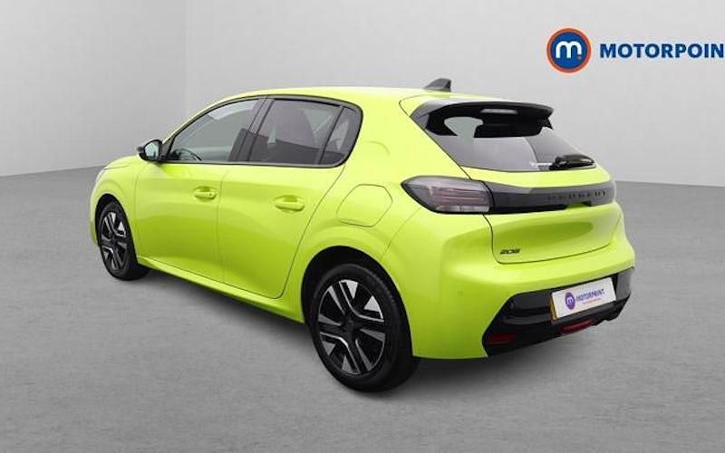 Usado Peugeot 208 Allure 101 HP (74 kW) 2025 Amarelo Citadino